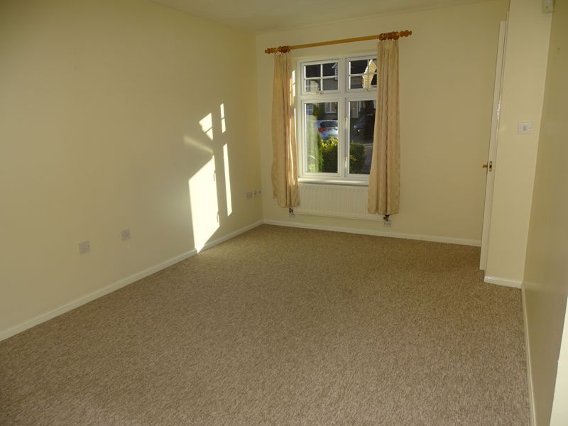 Property photo 3 of 7 Photo 2