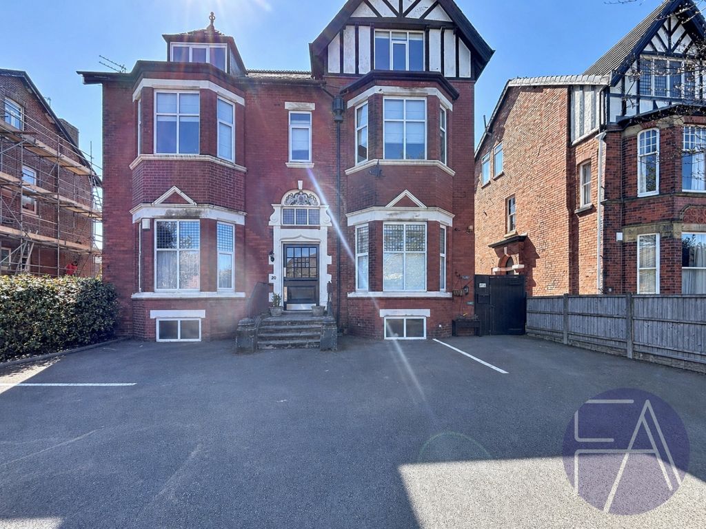 Property photo 1 of 18 5117721