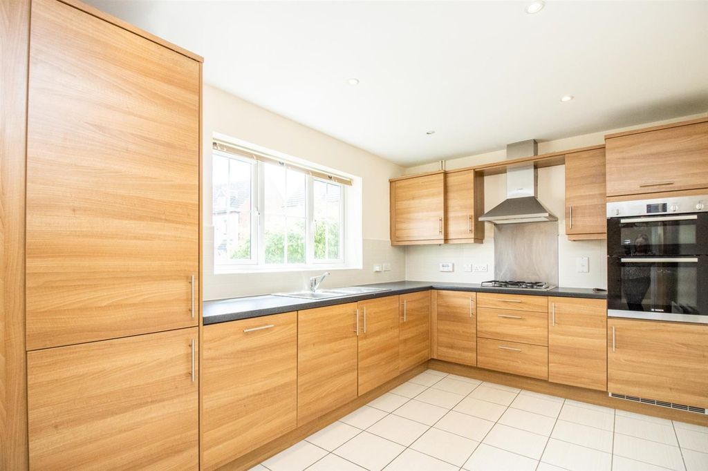 Property photo 2 of 14 Picture No. 09