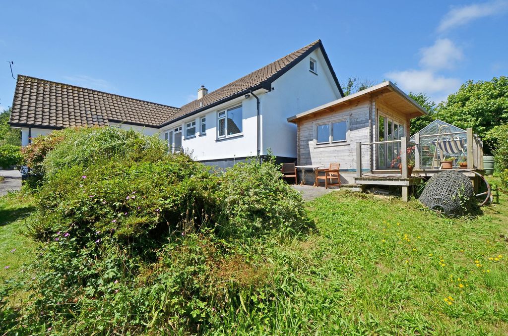 Property photo 1 of 39
