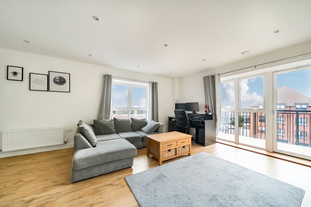 Property photo 3 of 10 4535793