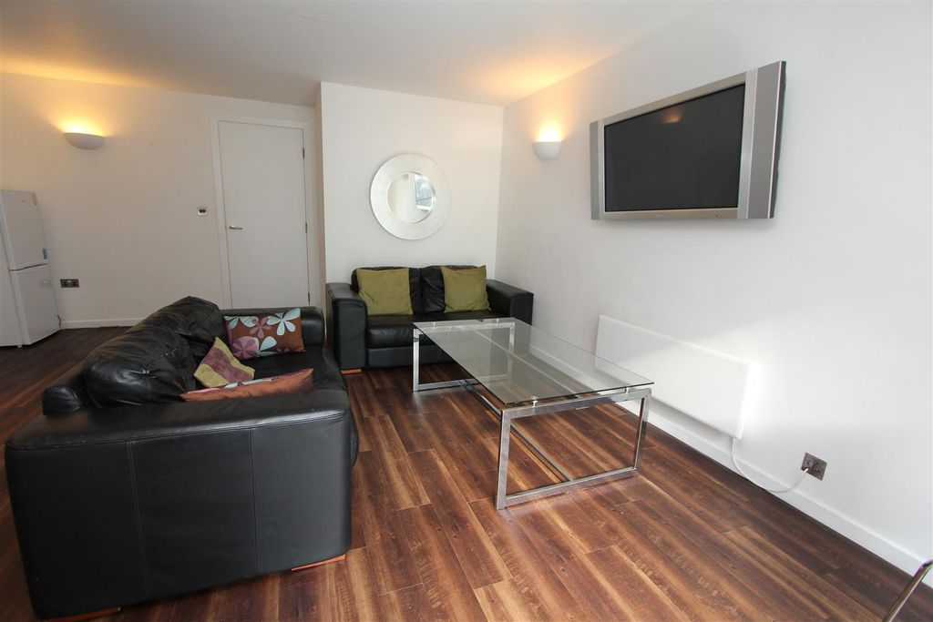 Property photo 3 of 13 Lr2.Jpg