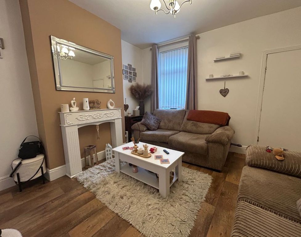 Property photo 3 of 6