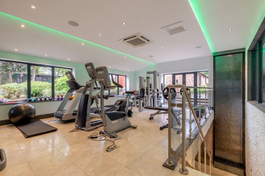Additional image 16 of 7 bed equestrian for salePark Lane, Higher Walton, Warrington, Cheshire WA4