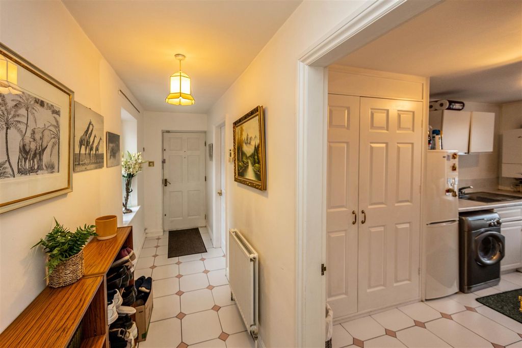 Additional image 25 of 4 bed property for saleWoodside Road, Huddersfield HD4