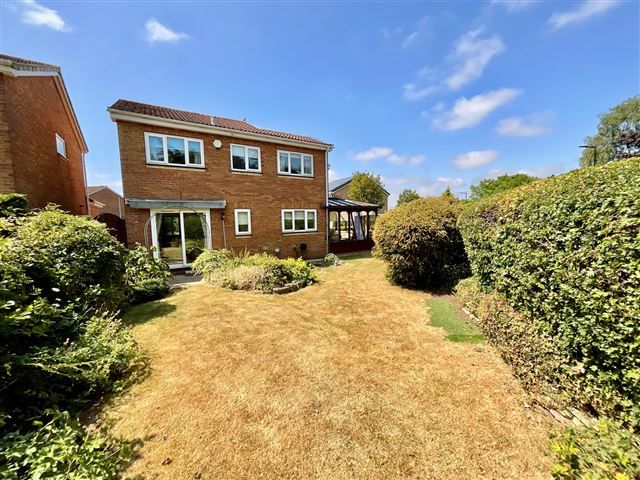 Property photo 1 of 21 Rear Garden