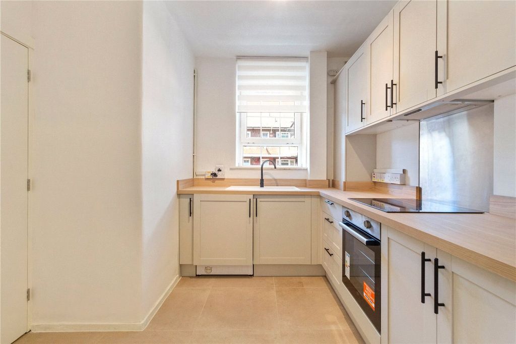 Property photo 1 of 13 Picture No. 02