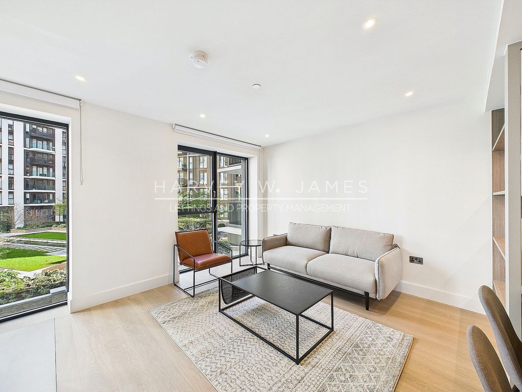 Property photo 3 of 42