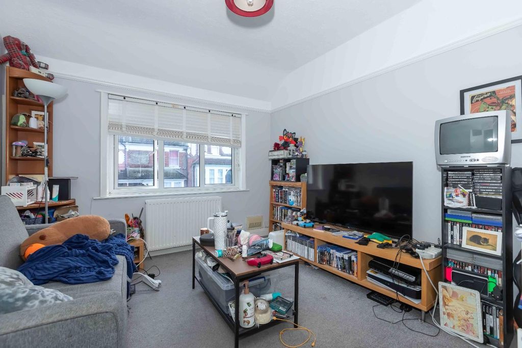 Property photo 3 of 7 Bonchurch Rd_4.Jpg