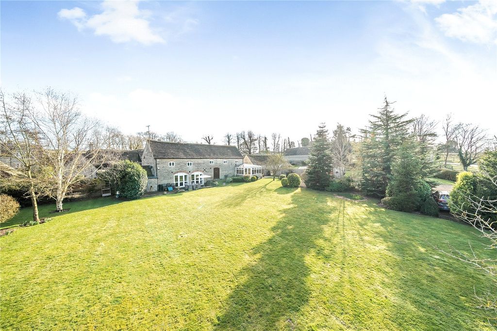 Property photo 1 of 20 Lower Barn Farm