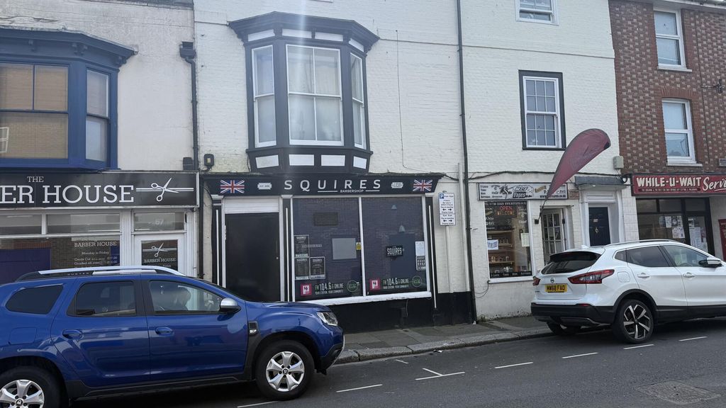 Property photo 3 of 10 Front (Exterior)