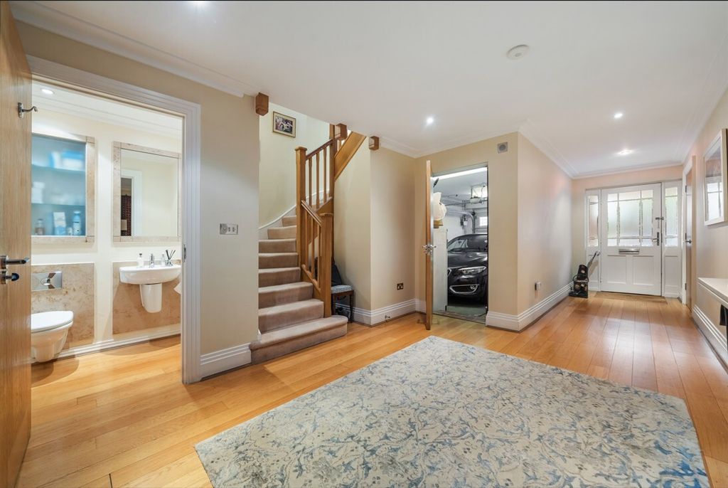 Property photo 3 of 14 Picture No. 22