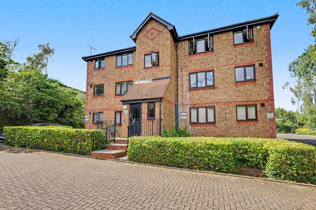 Property photo 1 of 7 5155661