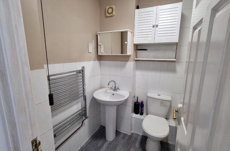 Property photo 3 of 11