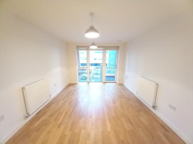 Property photo 3 of 11 Reception Area
