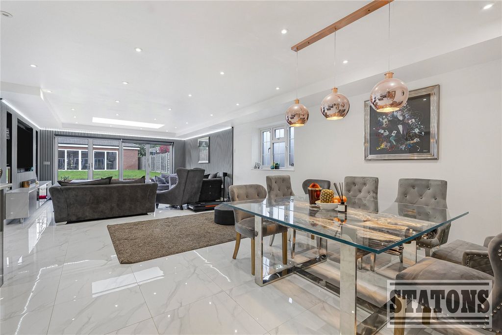 Property photo 3 of 31 Picture No. 25