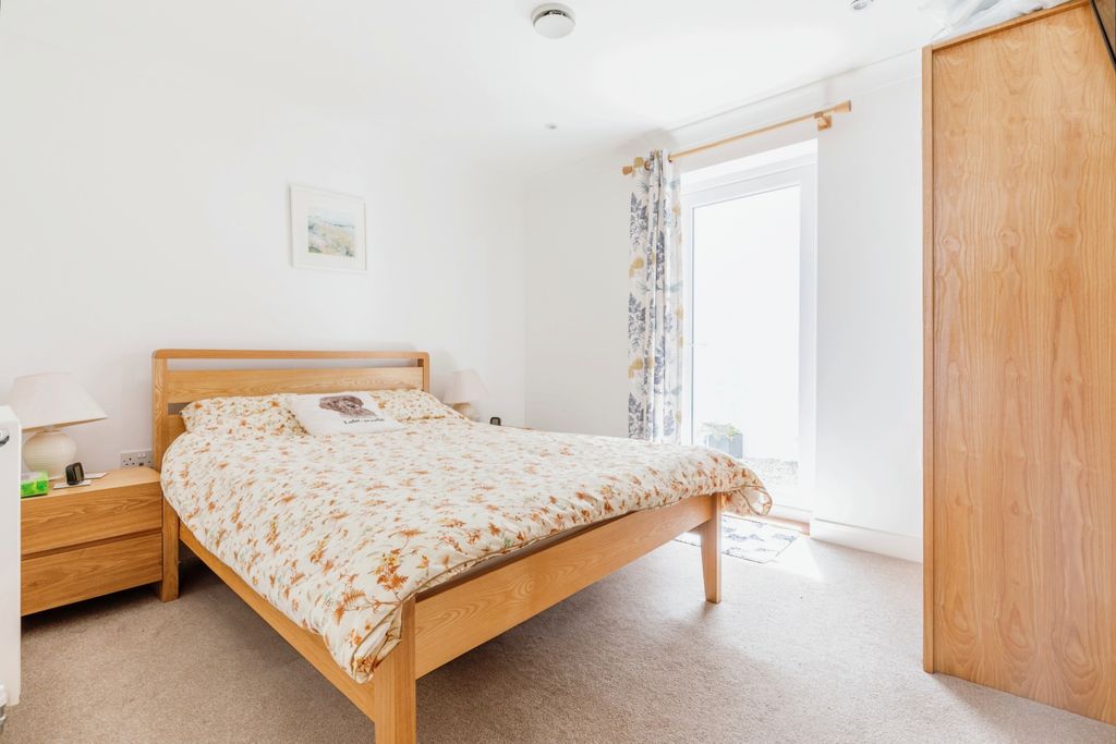 Property photo 3 of 17 Photography