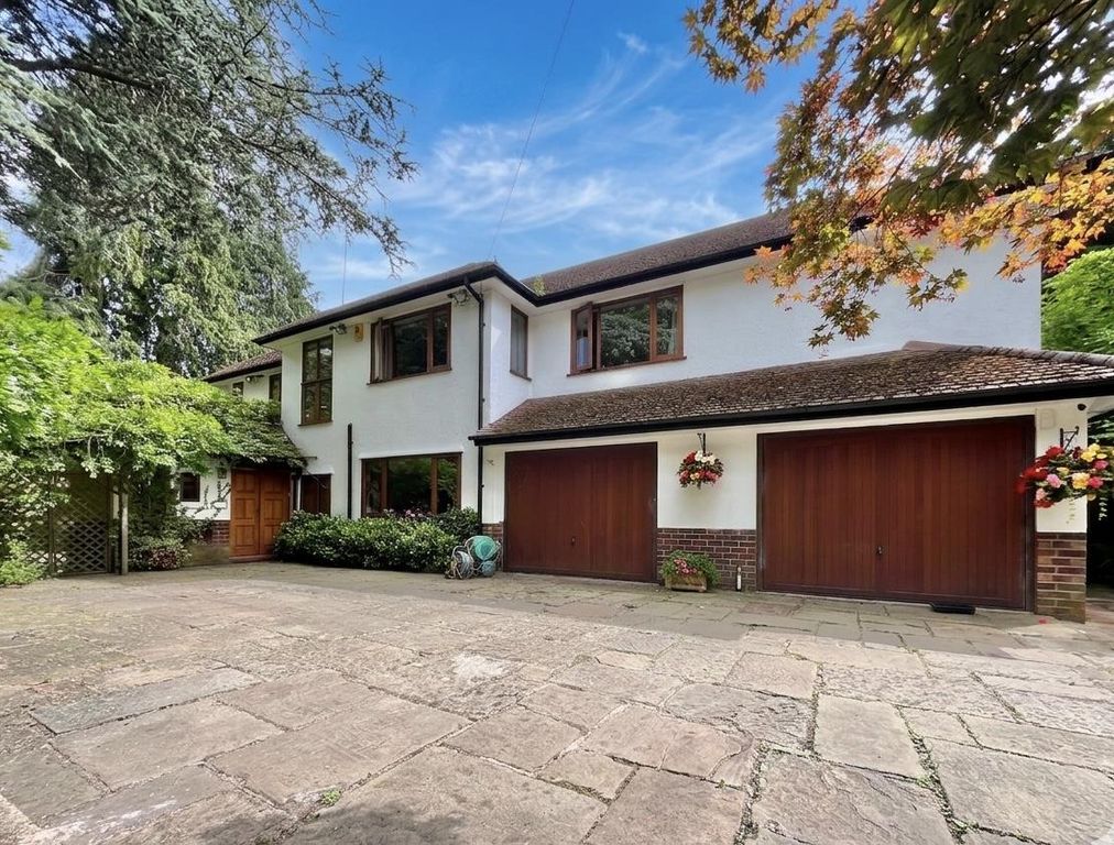 Property photo 1 of 27
