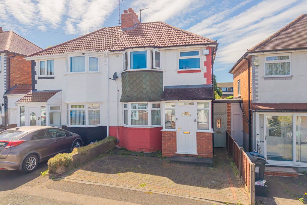 Property photo 1 of 18