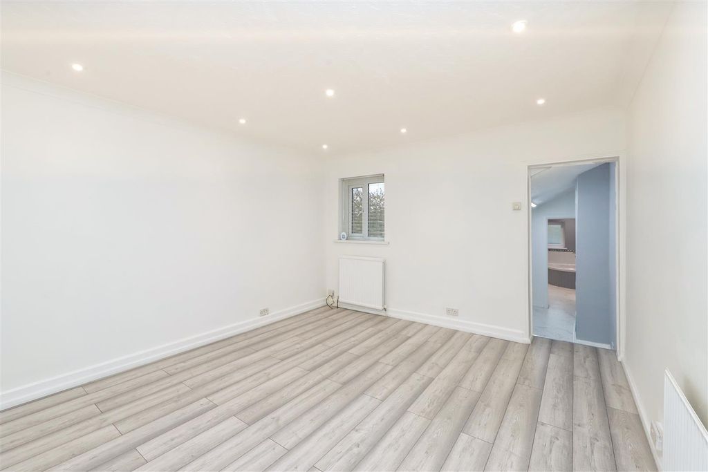 Property photo 2 of 10 Reception Room