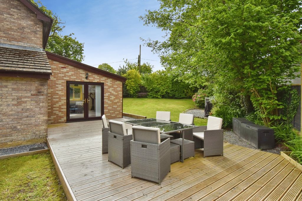 Property photo 2 of 25 Pbox-Img.Jpg