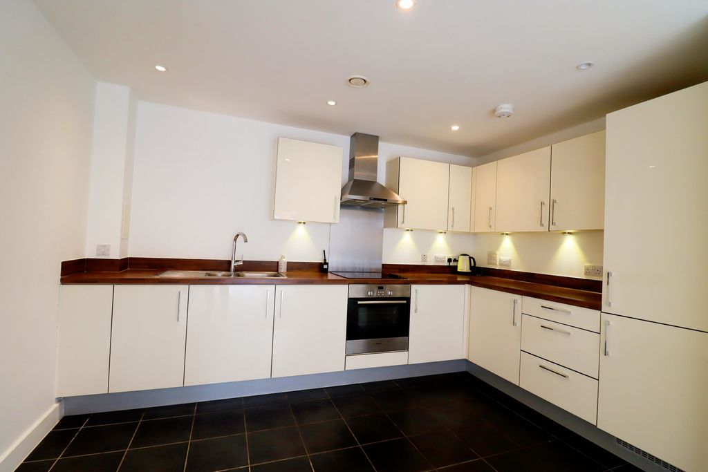 Property photo 3 of 6 6