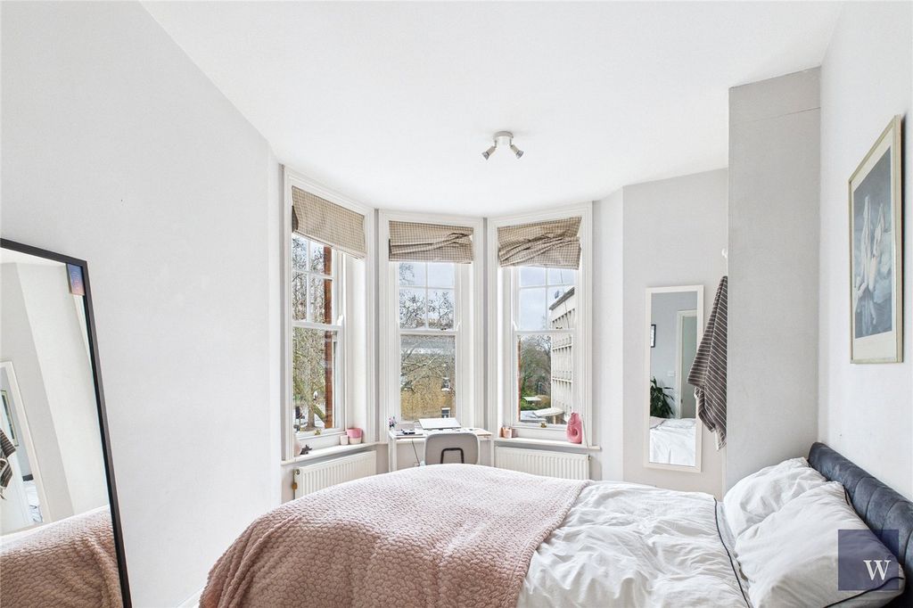 Property photo 3 of 8 Picture No. 05