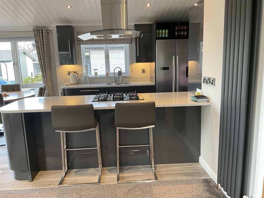 Property photo 3 of 8 Kitchen/Diner