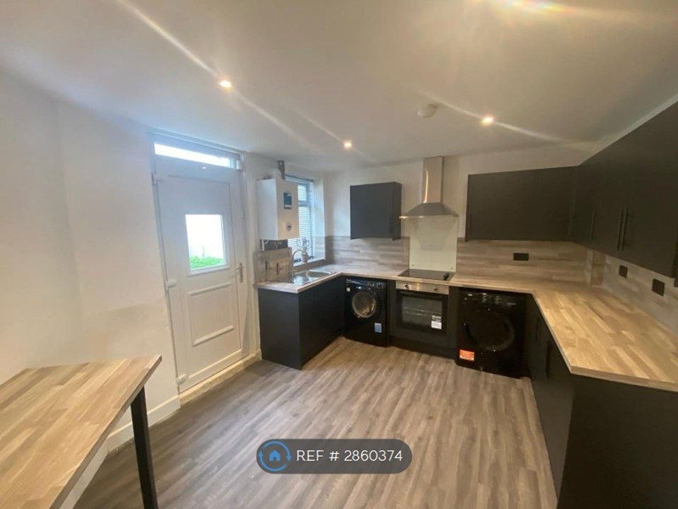 Property photo 2 of 3