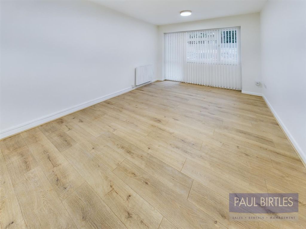 Property photo 2 of 10 Cam01301G0-Pr0430-Still005.Jpg