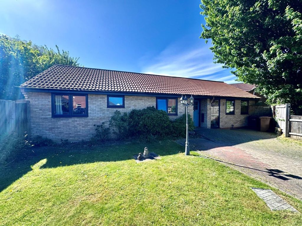 Property photo 1 of 15 External