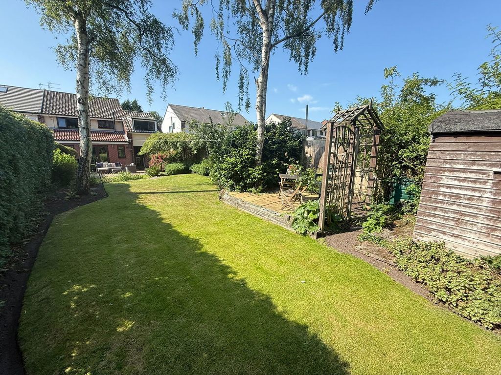 Property photo 1 of 21