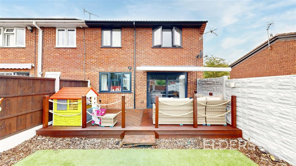 Property photo 2 of 13