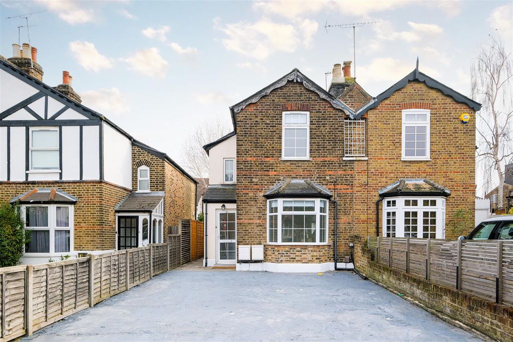 Property photo 1 of 16 3A Halstead Road-5.Jpg