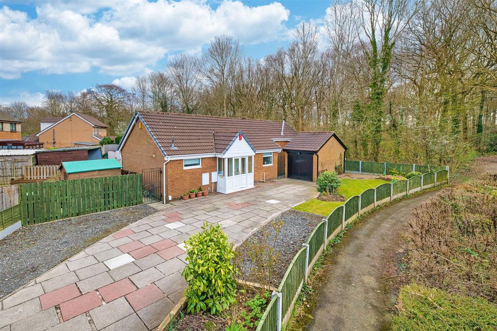 Property photo 1 of 22