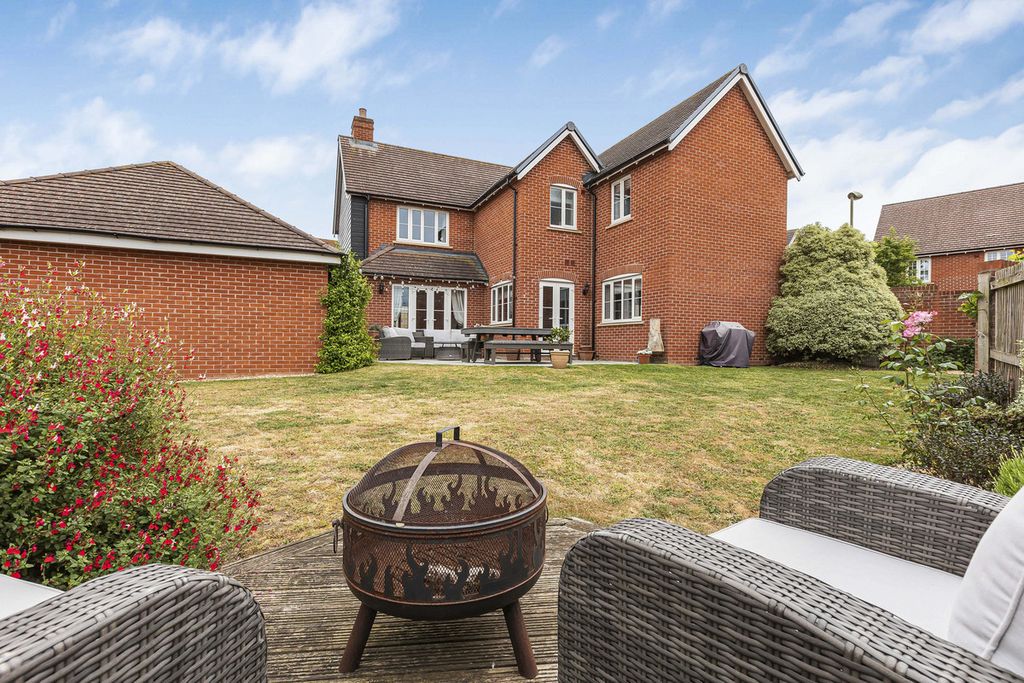 Property photo 3 of 40