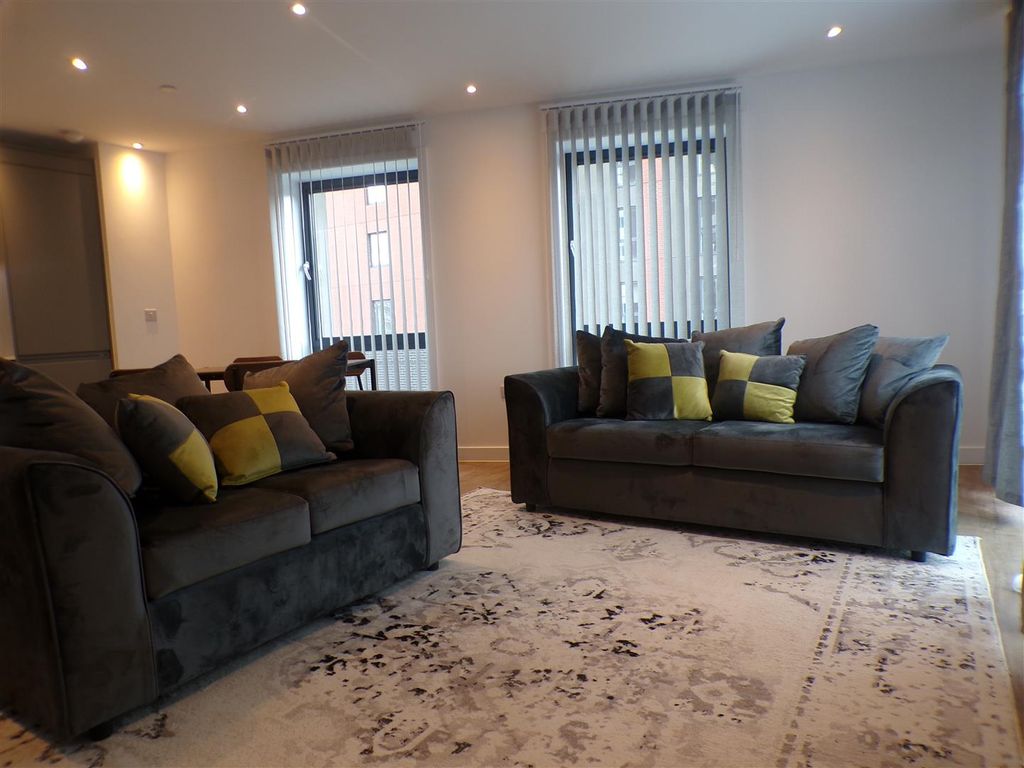Property photo 3 of 8 100_7630.Jpg