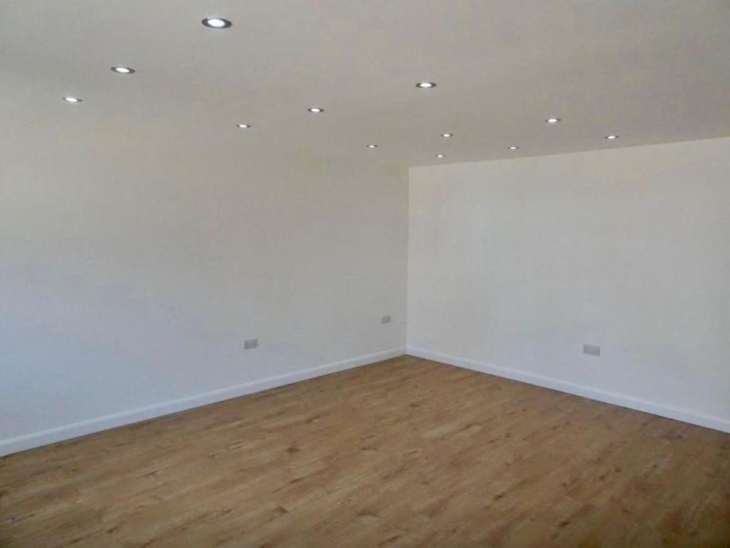 Property photo 2 of 3