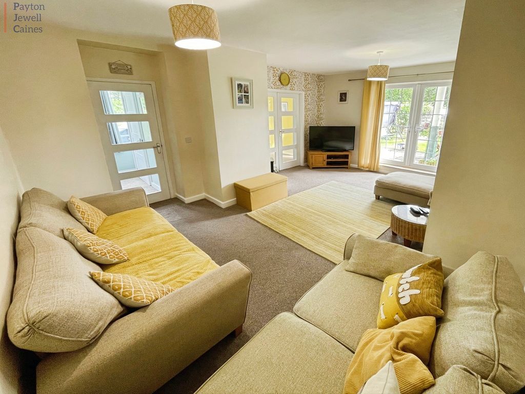 Property photo 3 of 21 Not Specified