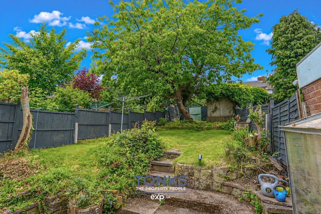 Property photo 2 of 21