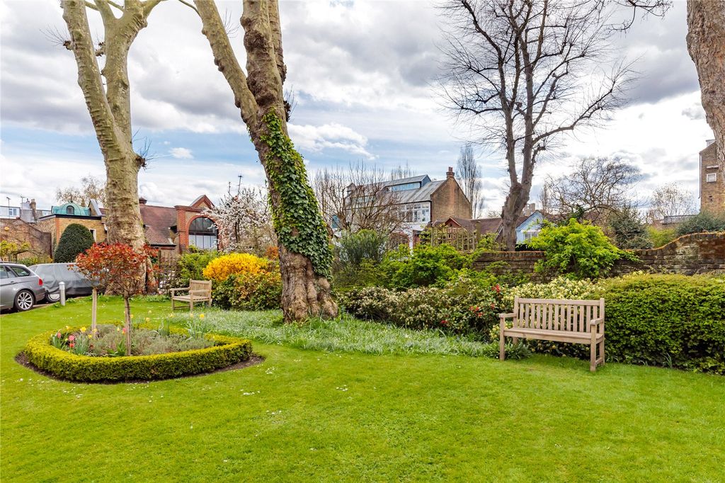 Property photo 2 of 17 Picture No. 19