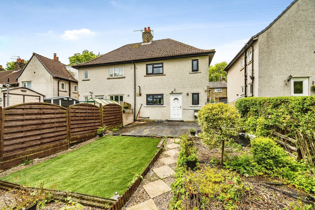 Additional image 20 of 3 bed semi-detached house for saleHighlands Avenue, Huddersfield HD5