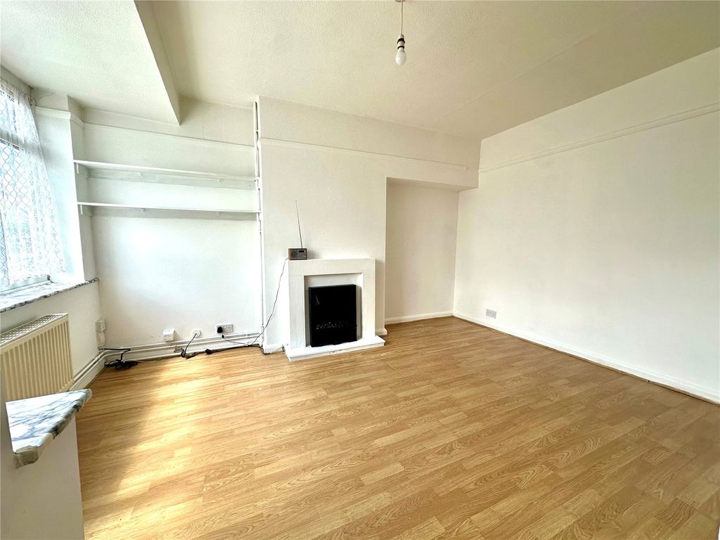 Property photo 2 of 14 Picture No. 22