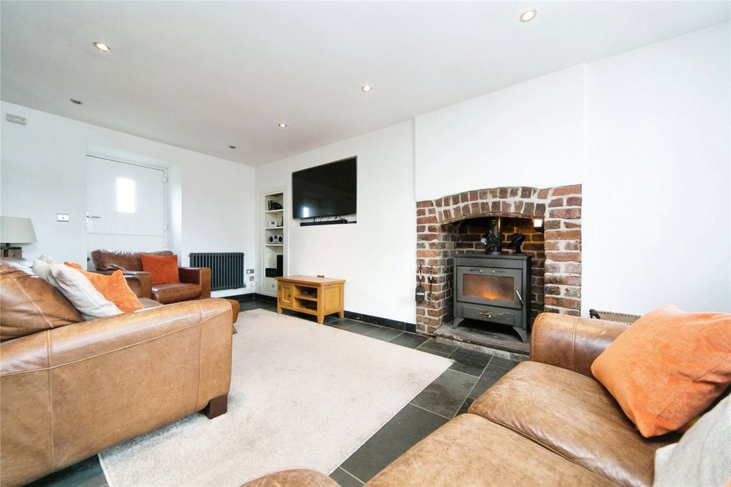Property photo 3 of 25 Picture No. 33