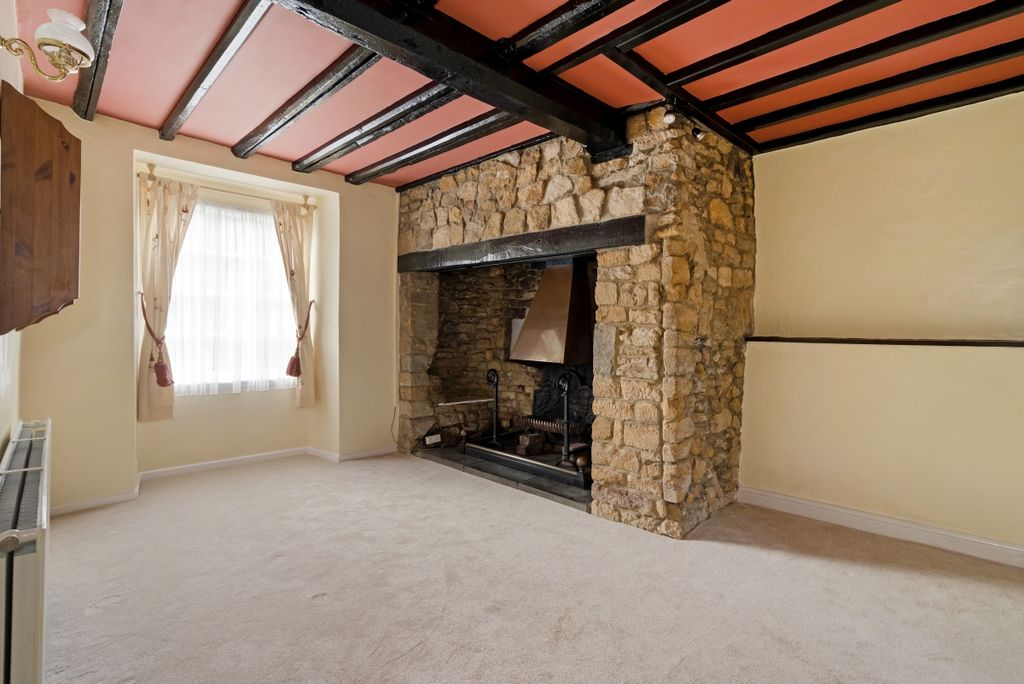 Property photo 2 of 17 Cherry Trees 3114...
