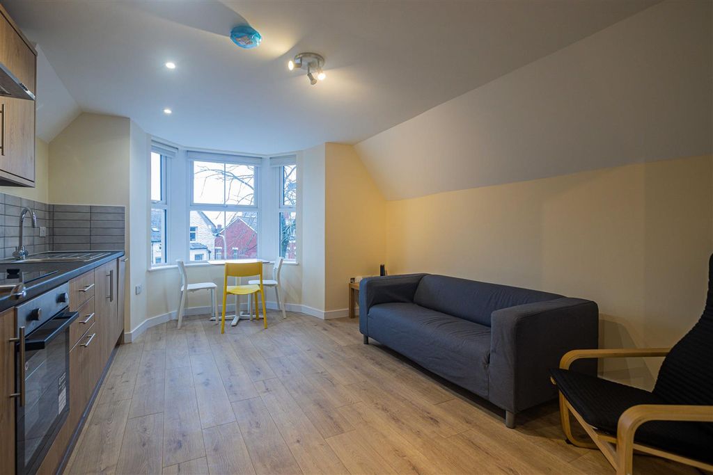 Property photo 1 of 8 Img.Jpg