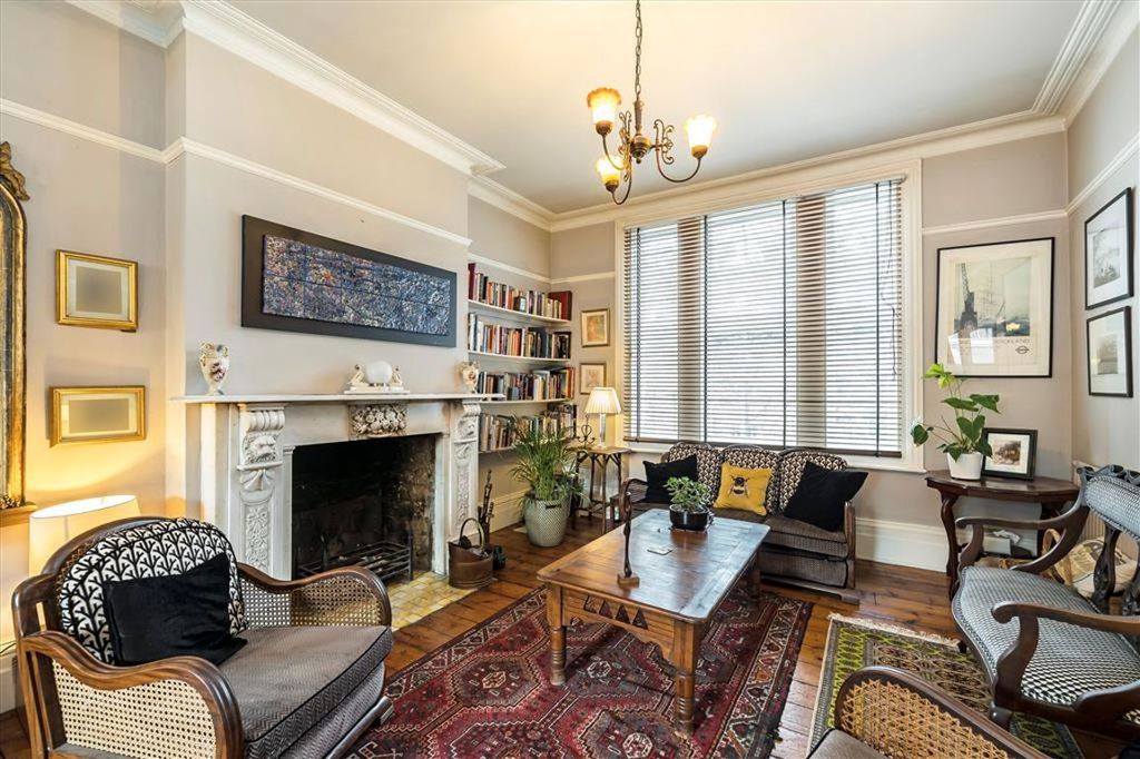 Property photo 2 of 14