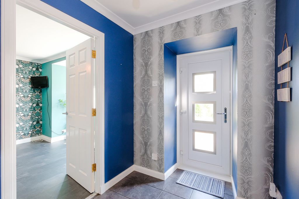 Property photo 2 of 24 Hallway 