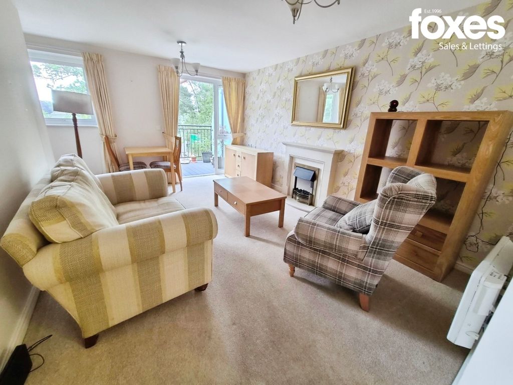 Property photo 2 of 14 5220152