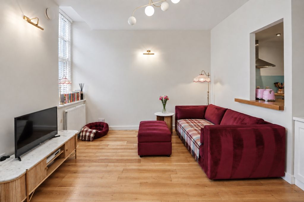 Property photo 1 of 13 3B 183